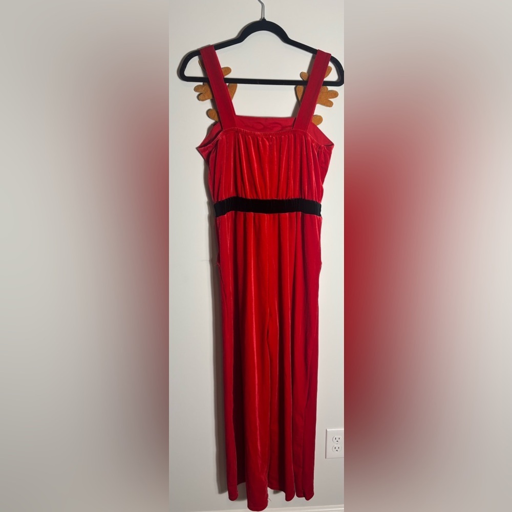 Born Famous Red Velvet Reindeer Christmas Jumpsuit Overalls M NWT Holiday - Picture 2 of 5